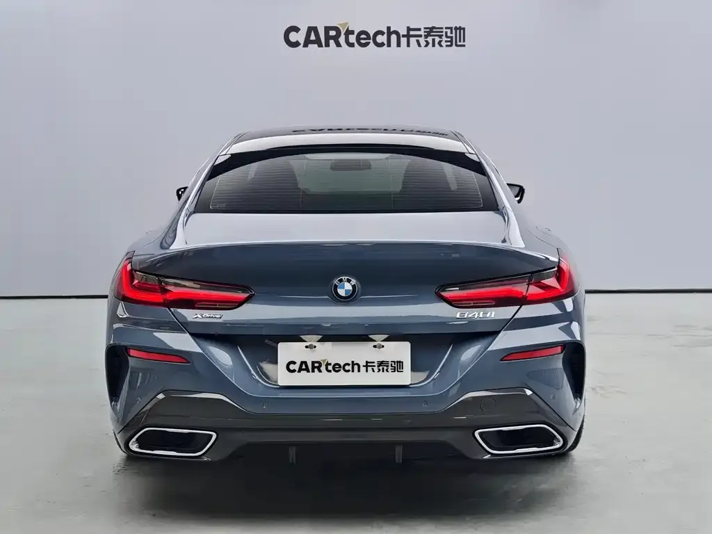 BMW 8 Series — фото 2