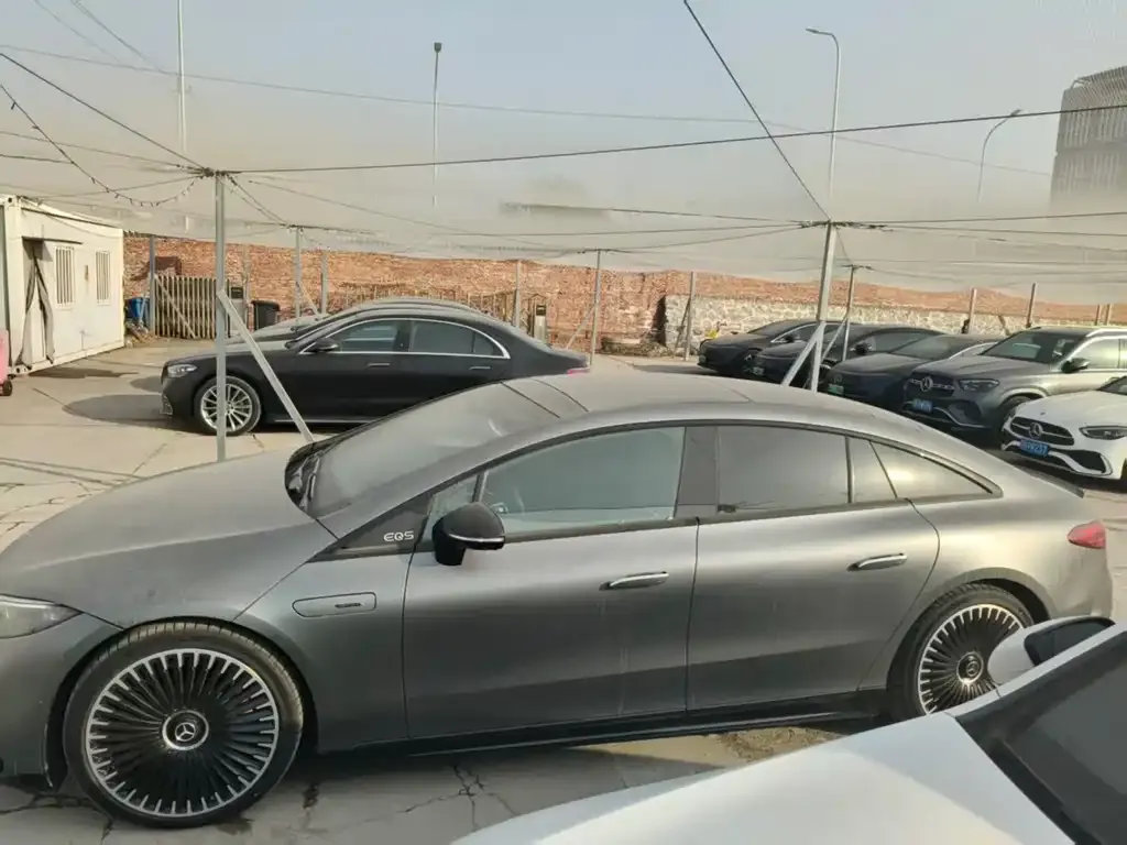 Mercedes-Benz EQS AMG — фото 2