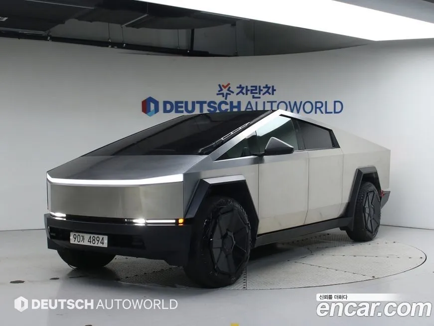 Tesla Cybertruck — фото 1