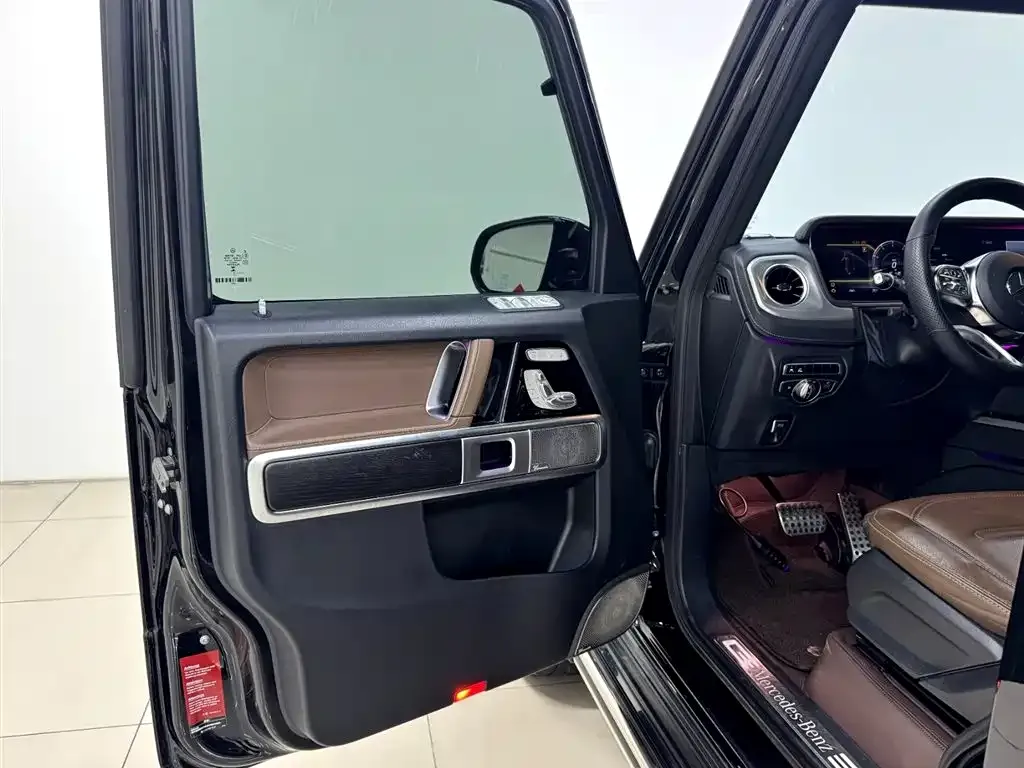 Mercedes-Benz G-Class — фото 10