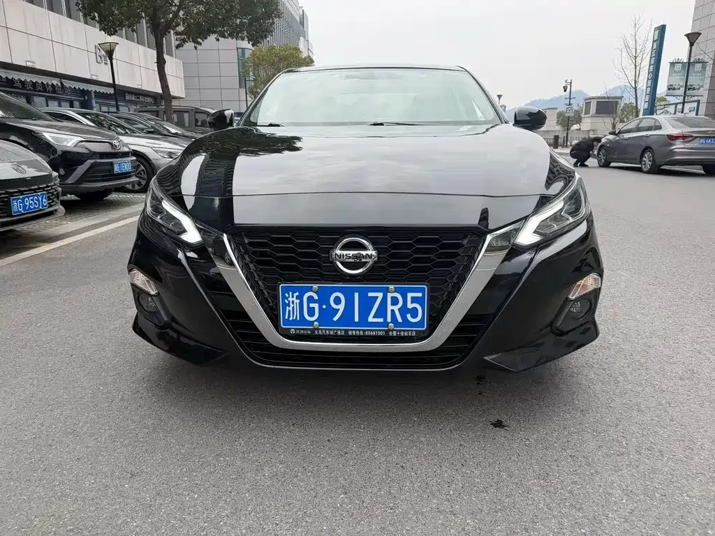 Nissan Teana — фото 2