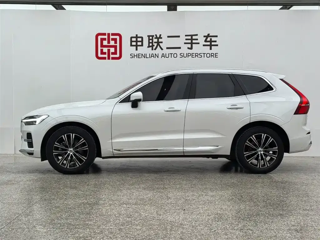 Volvo XC60 — фото 7