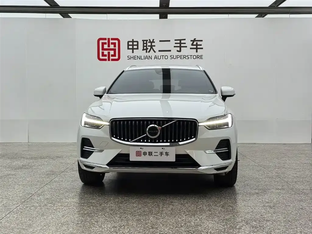 Volvo XC60 — фото 10