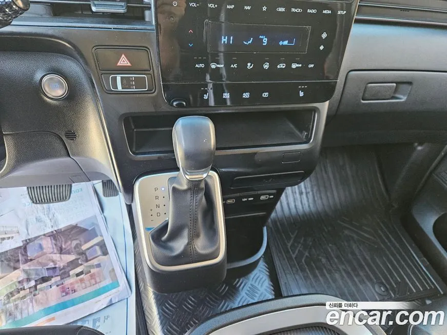 Hyundai Staria — фото 3