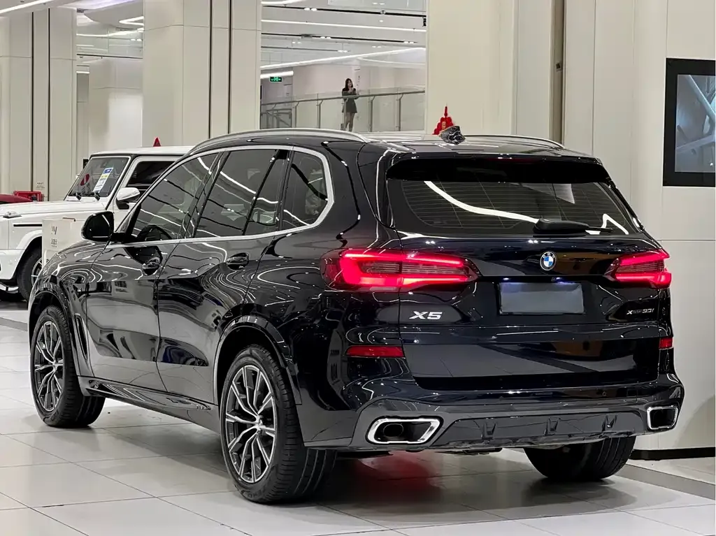 BMW X5 (Import) — фото 8