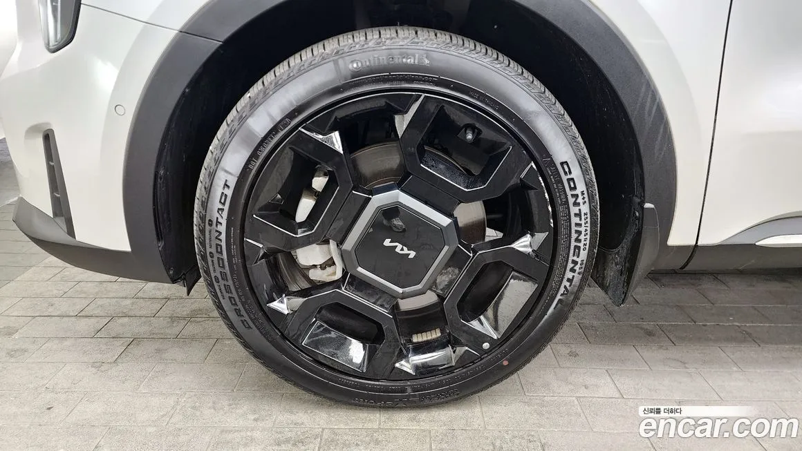 Kia Sorento — фото 6