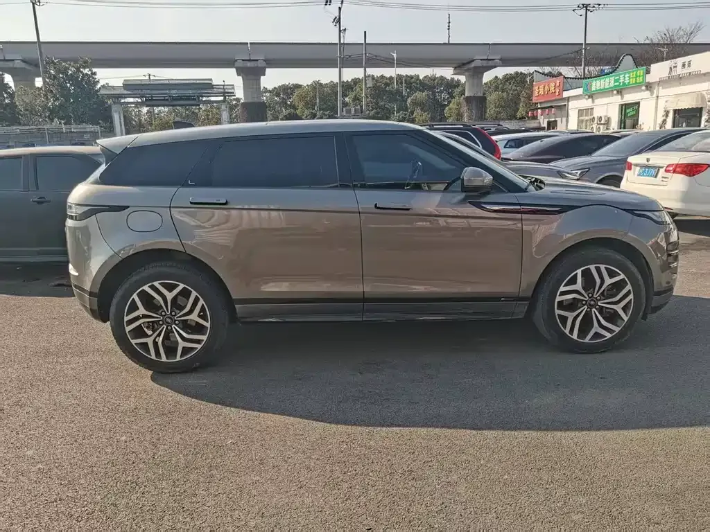 Land Rover Evoque — фото 6