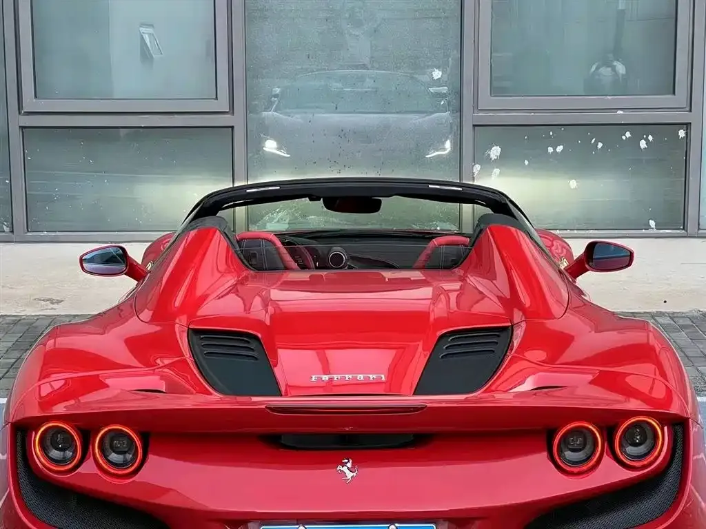 Ferrari F8 — фото 2