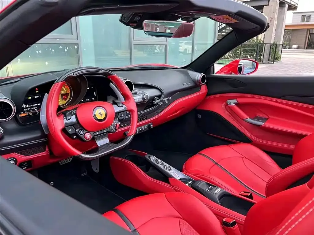 Ferrari F8 — фото 7