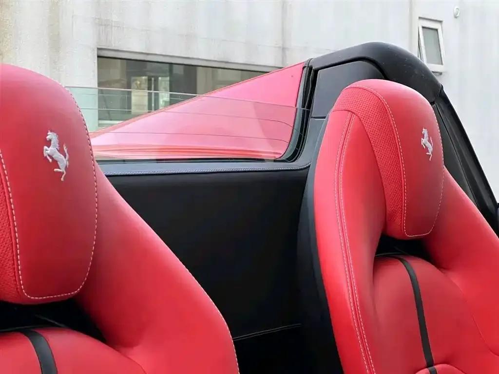 Ferrari F8 — фото 6