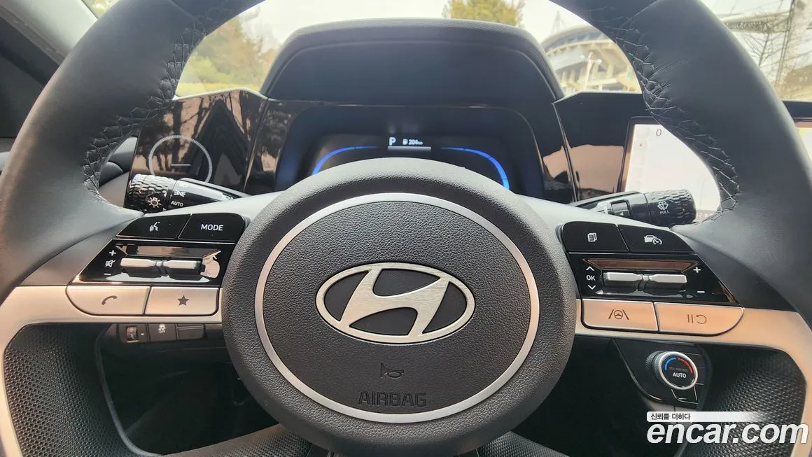 Hyundai AVANTE — фото 2