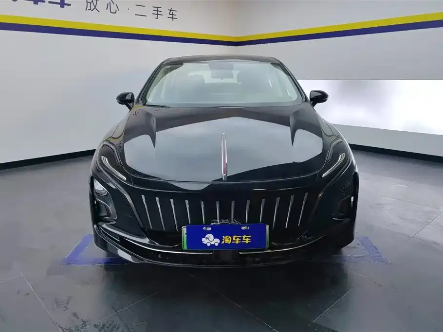 Hongqi E-QM5 — фото 5