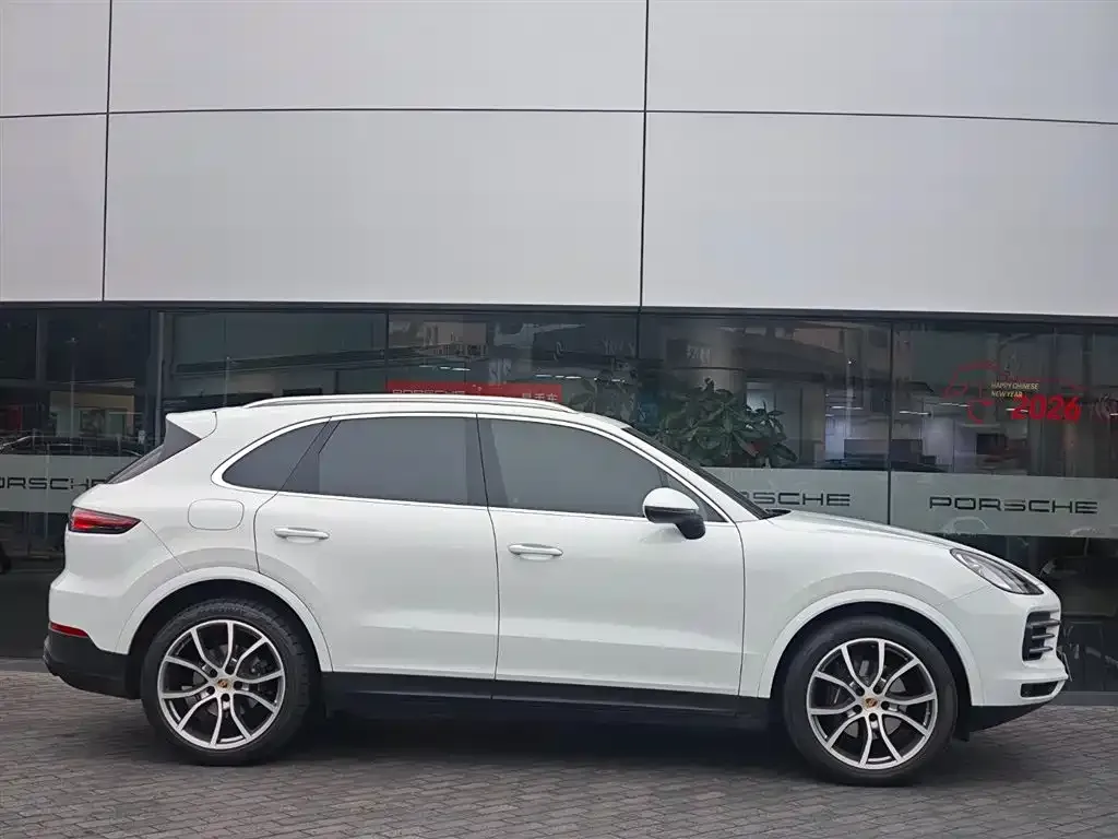 Porsche Cayenne — фото 4