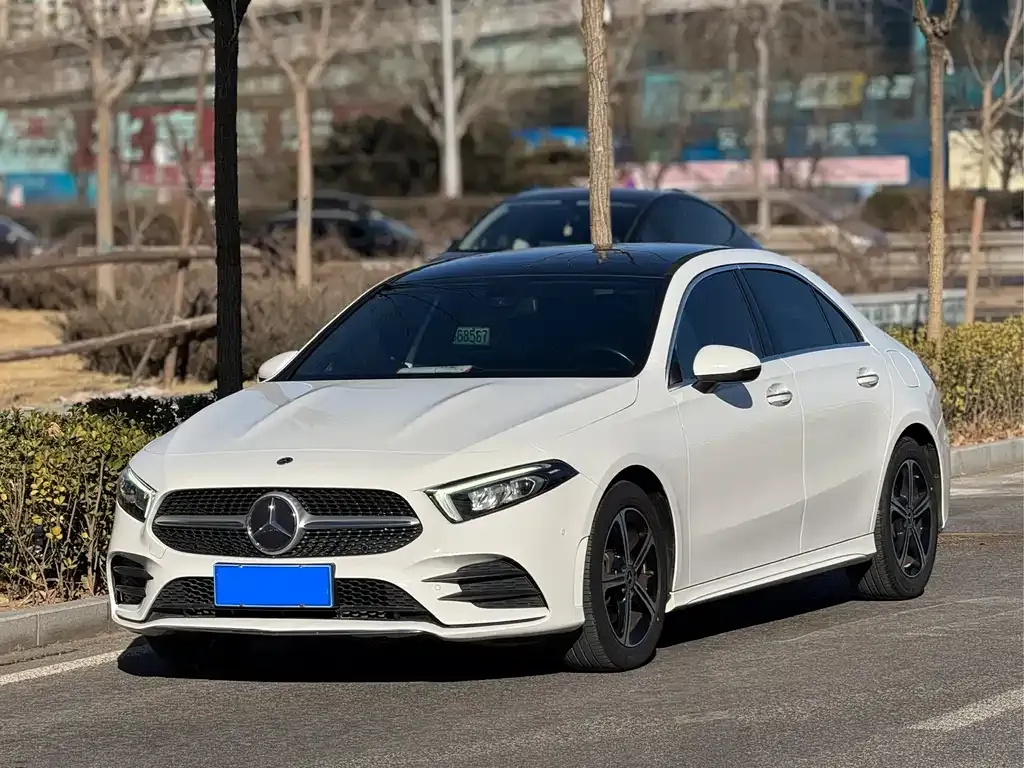 Mercedes-Benz A-Class — фото 1