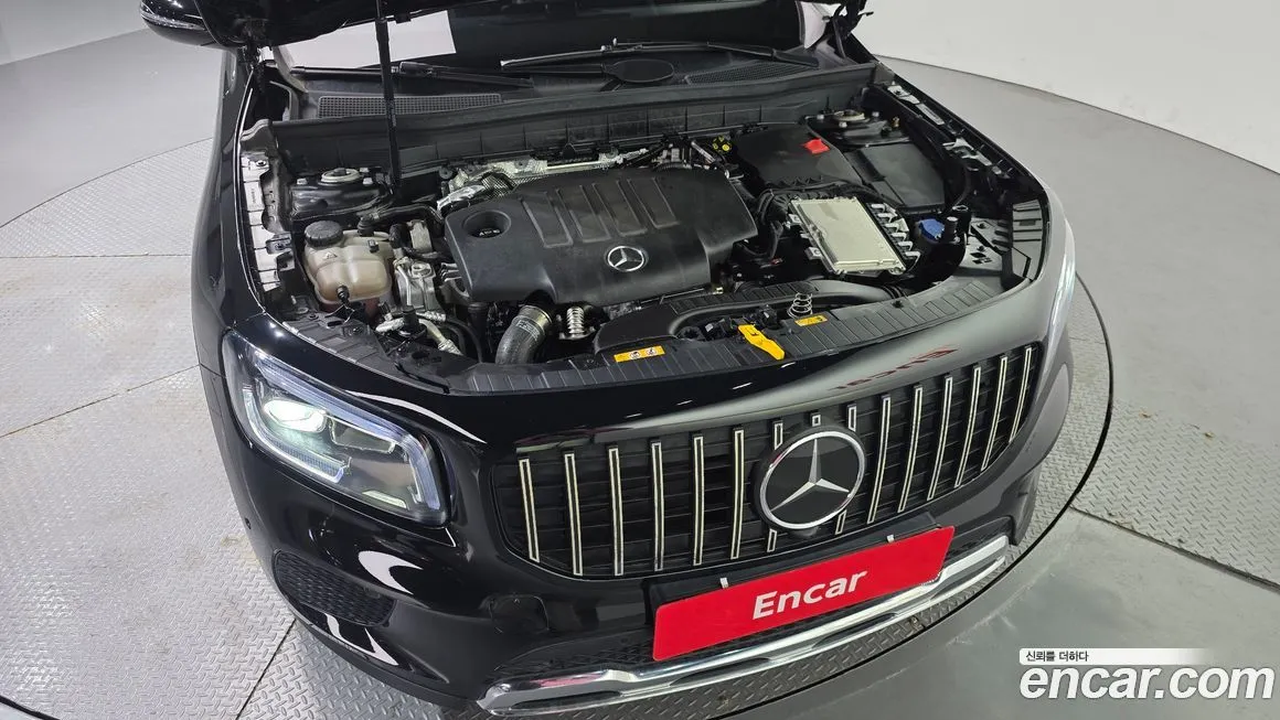 Mercedes-Benz GLB-Class — фото 10