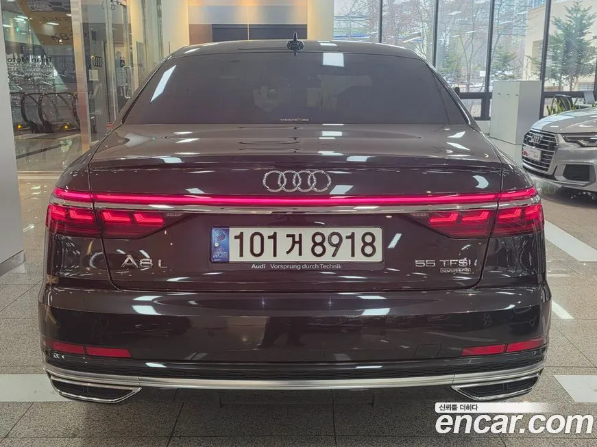 Audi A8 — фото 8