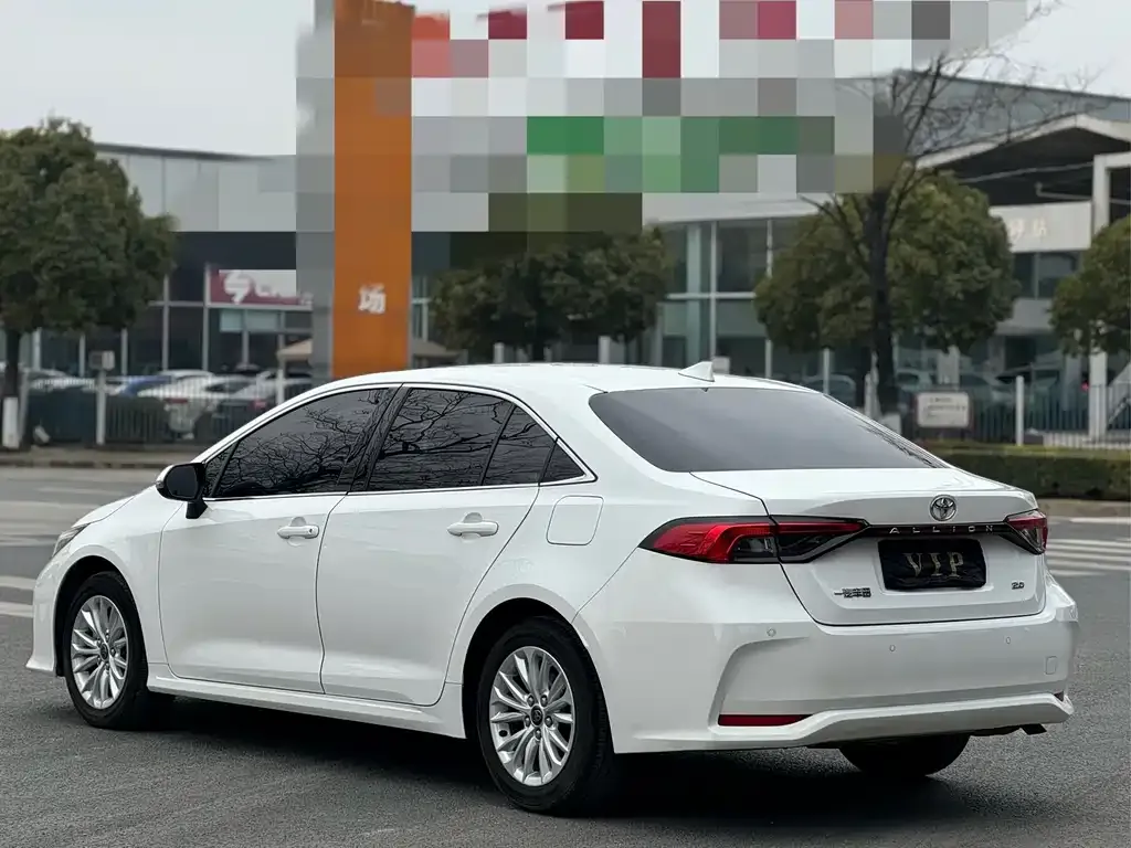 Toyota Allion — фото 3