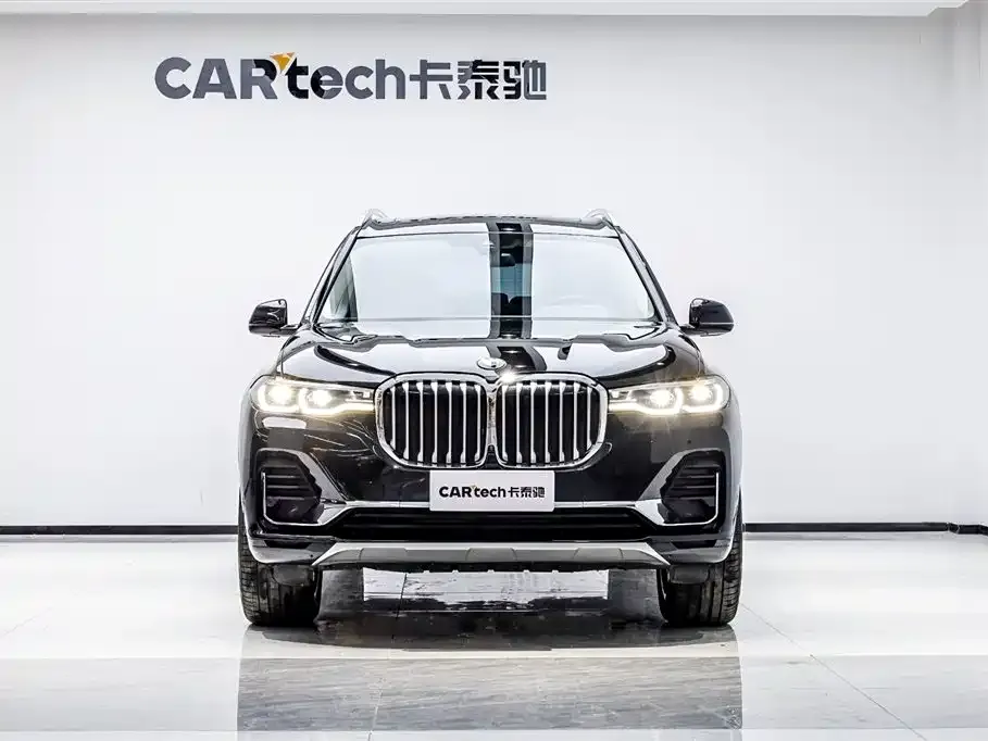 BMW X7 — фото 1