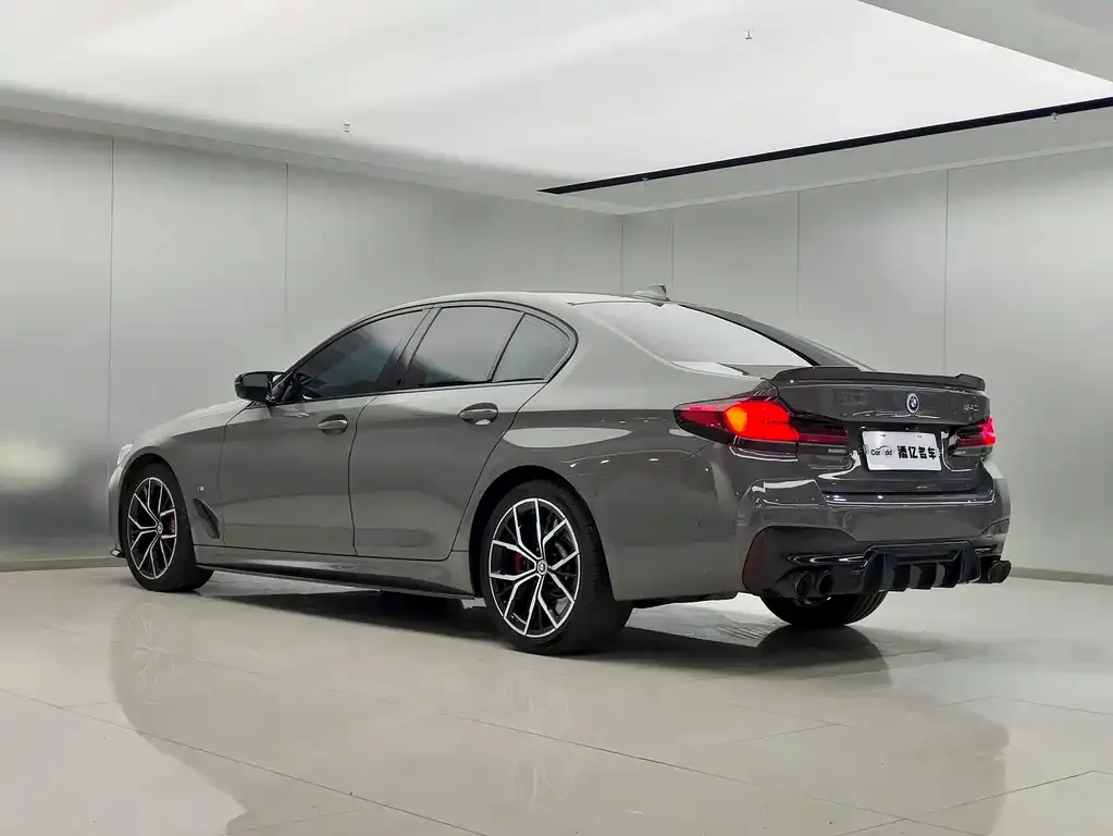 BMW 5 Series (Import) — фото 4