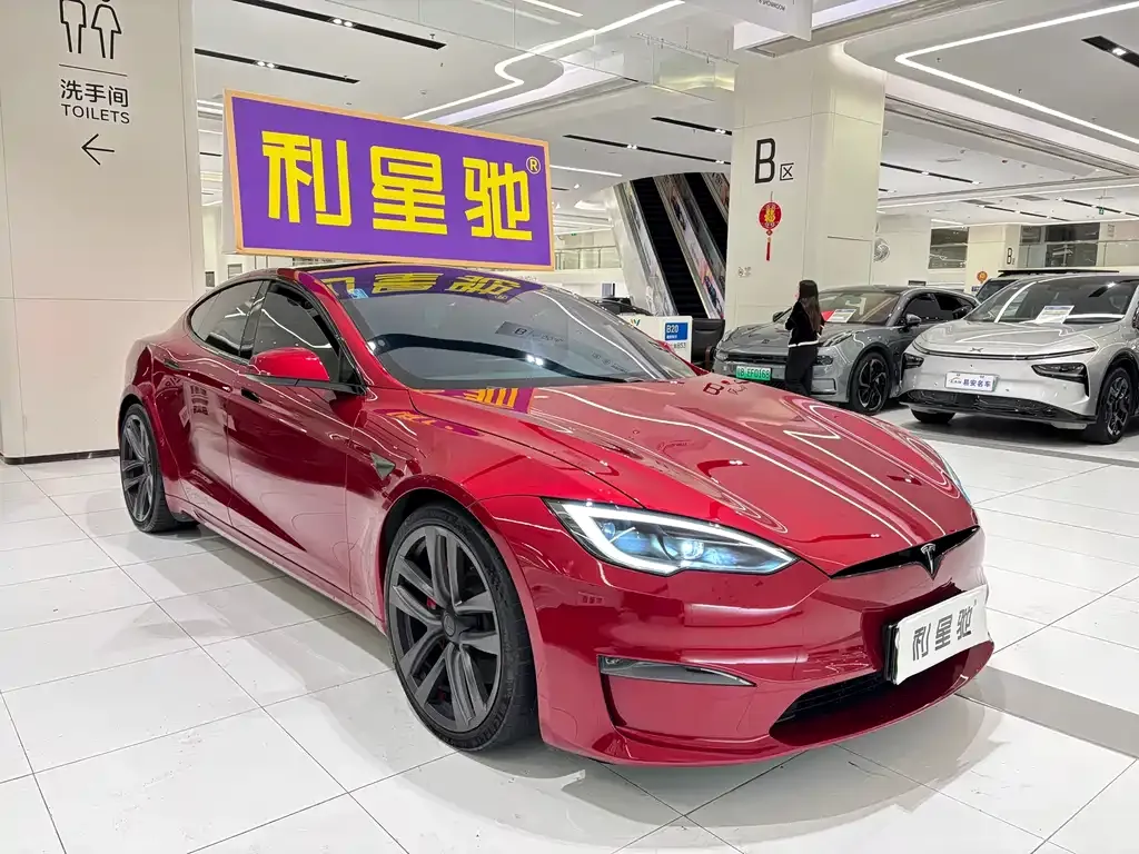 Tesla Model S — фото 9
