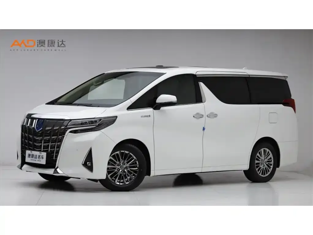 Toyota Alphard — фото 1