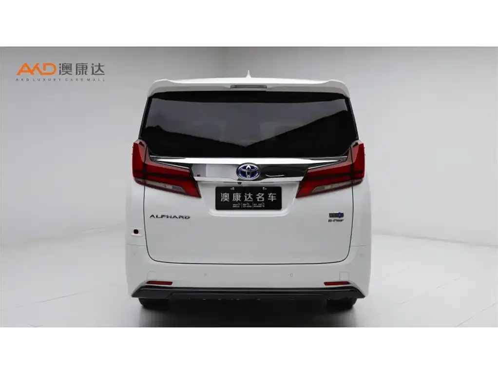Toyota Alphard — фото 8