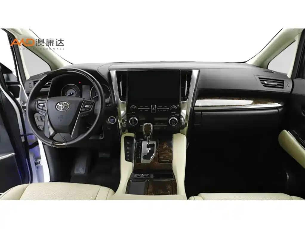 Toyota Alphard — фото 4
