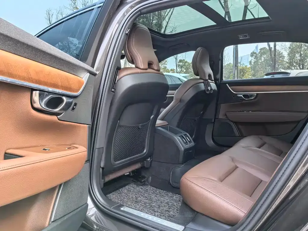 Volvo S90 — фото 7