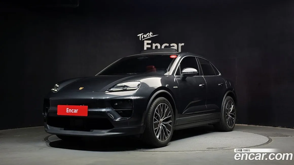 Porsche Macan — фото 1