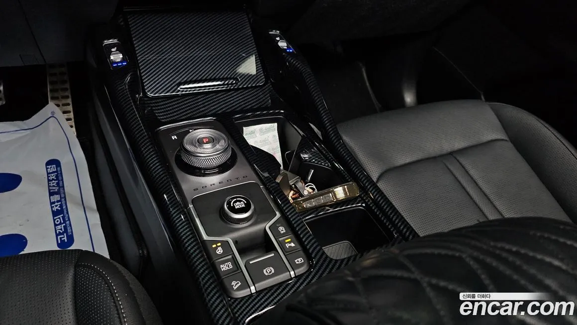 Kia Sorento — фото 9