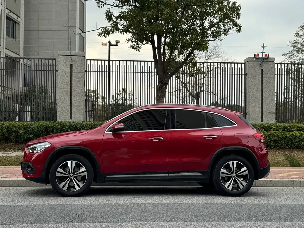 Mercedes-Benz GLA — фото 3