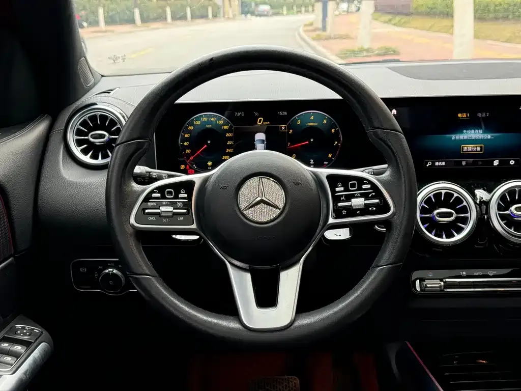 Mercedes-Benz GLA — фото 6