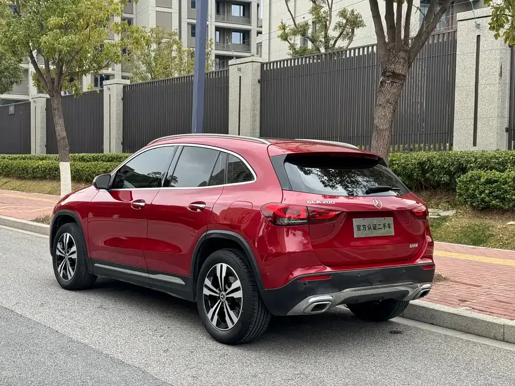 Mercedes-Benz GLA — фото 9