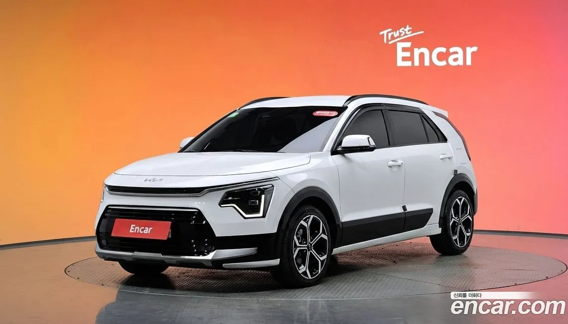 Kia Niro — фото 1
