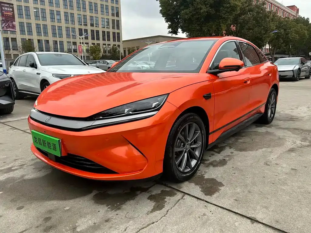 BYD Qin L — фото 1