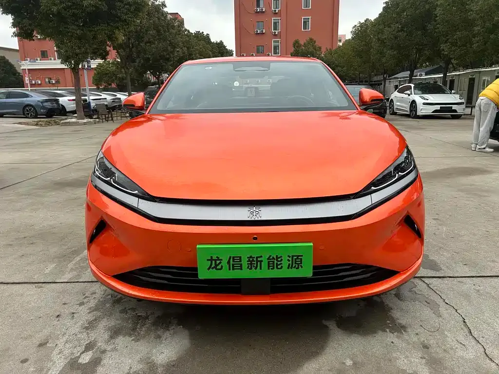 BYD Qin L — фото 5