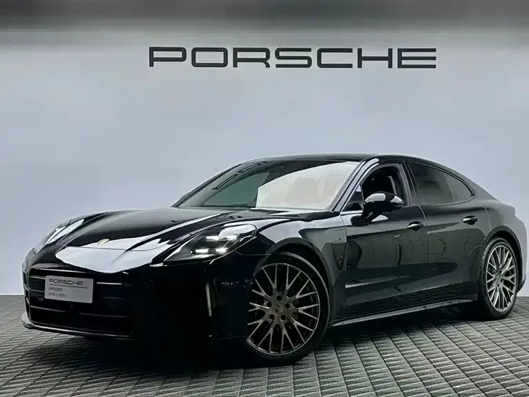 Porsche Panamera — фото 1