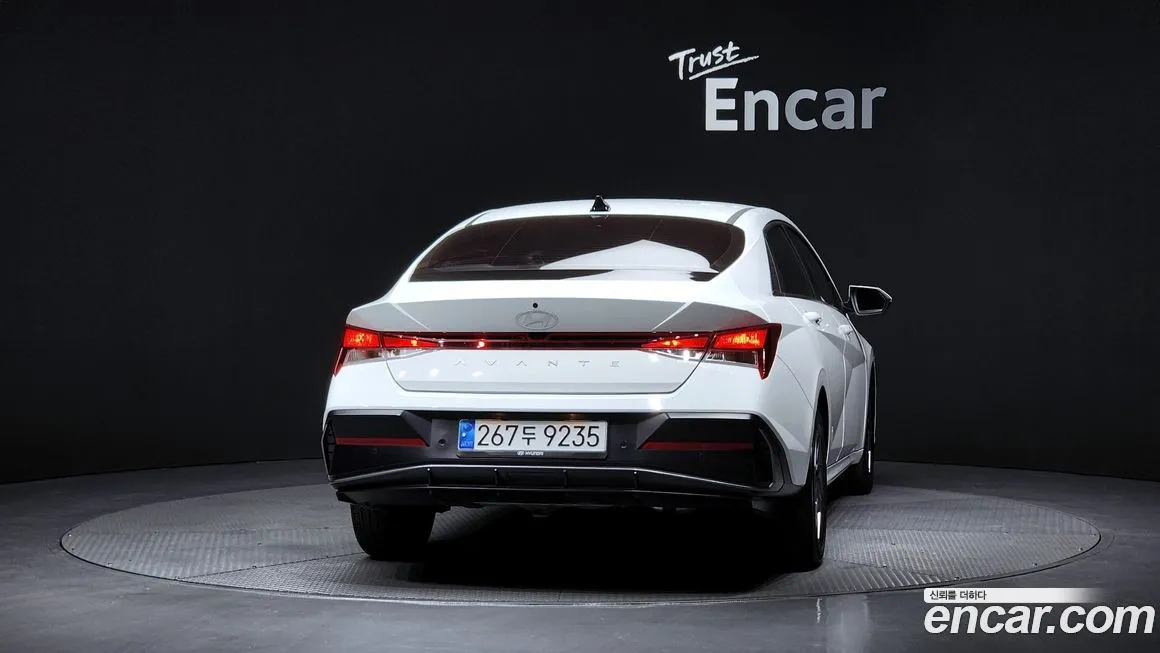 Hyundai AVANTE — фото 3