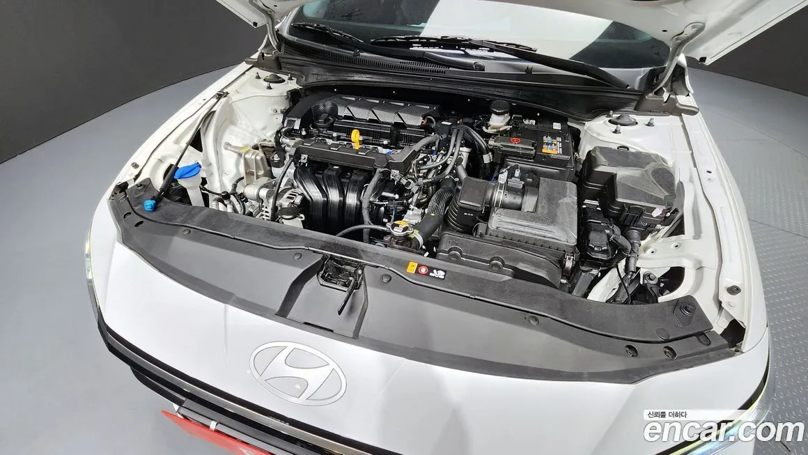 Hyundai AVANTE — фото 2