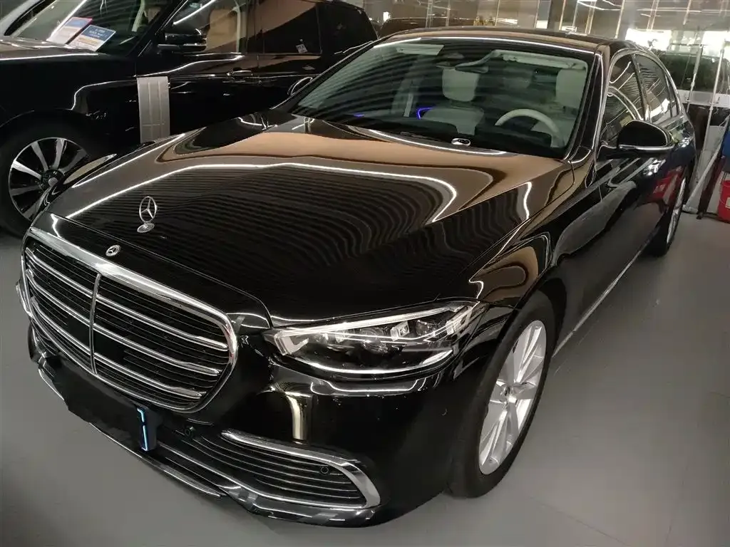 Mercedes-Benz S-Class — фото 1