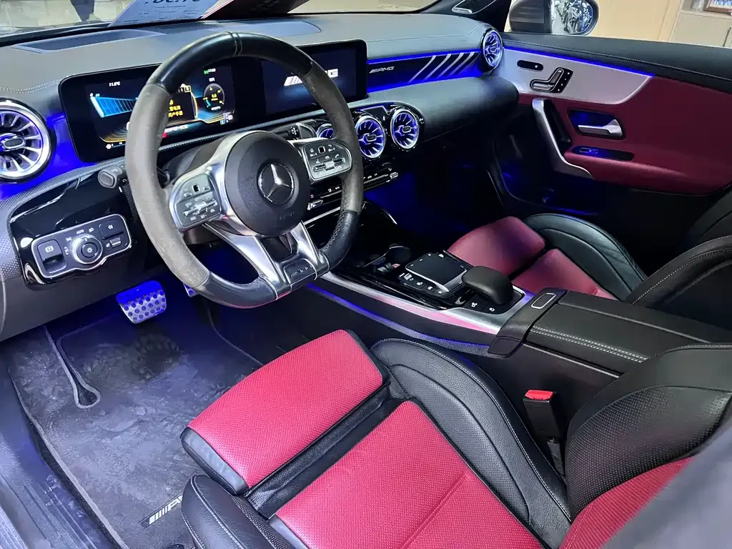 Mercedes-Benz CLA AMG — фото 5
