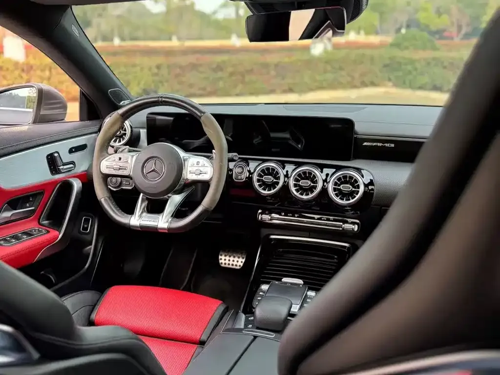 Mercedes-Benz CLA AMG — фото 7