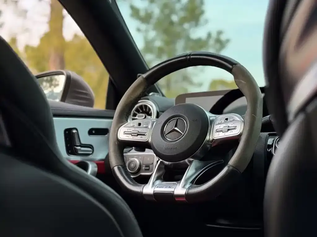 Mercedes-Benz CLA AMG — фото 4
