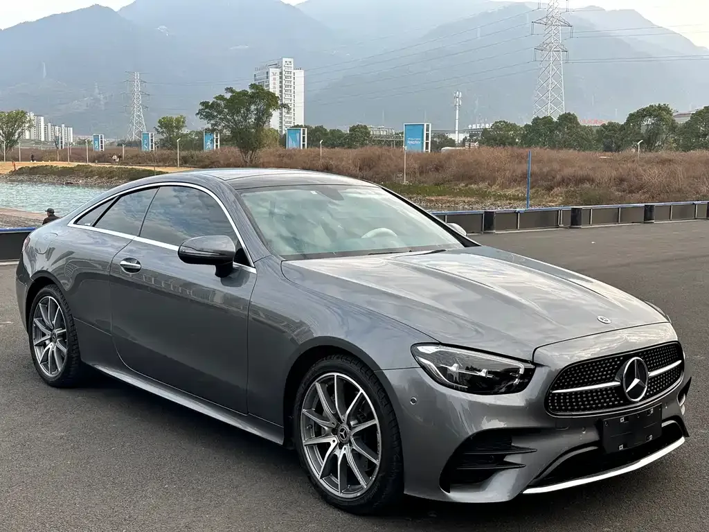 Mercedes-Benz E-Class (Import) — фото 9