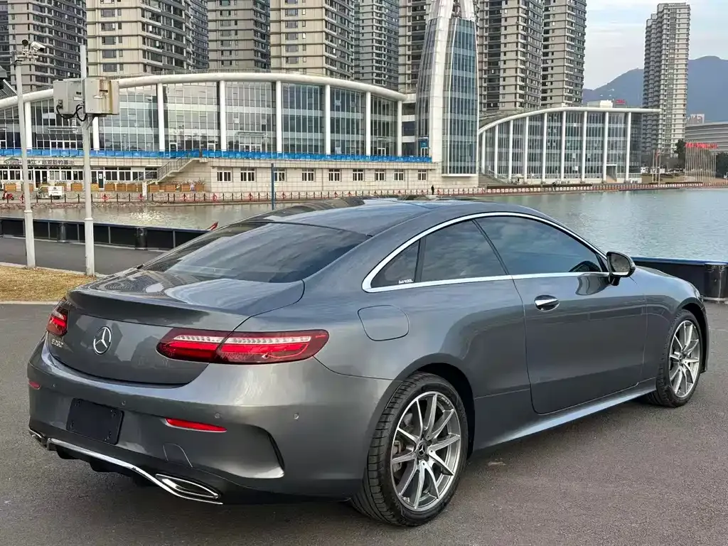 Mercedes-Benz E-Class (Import) — фото 5