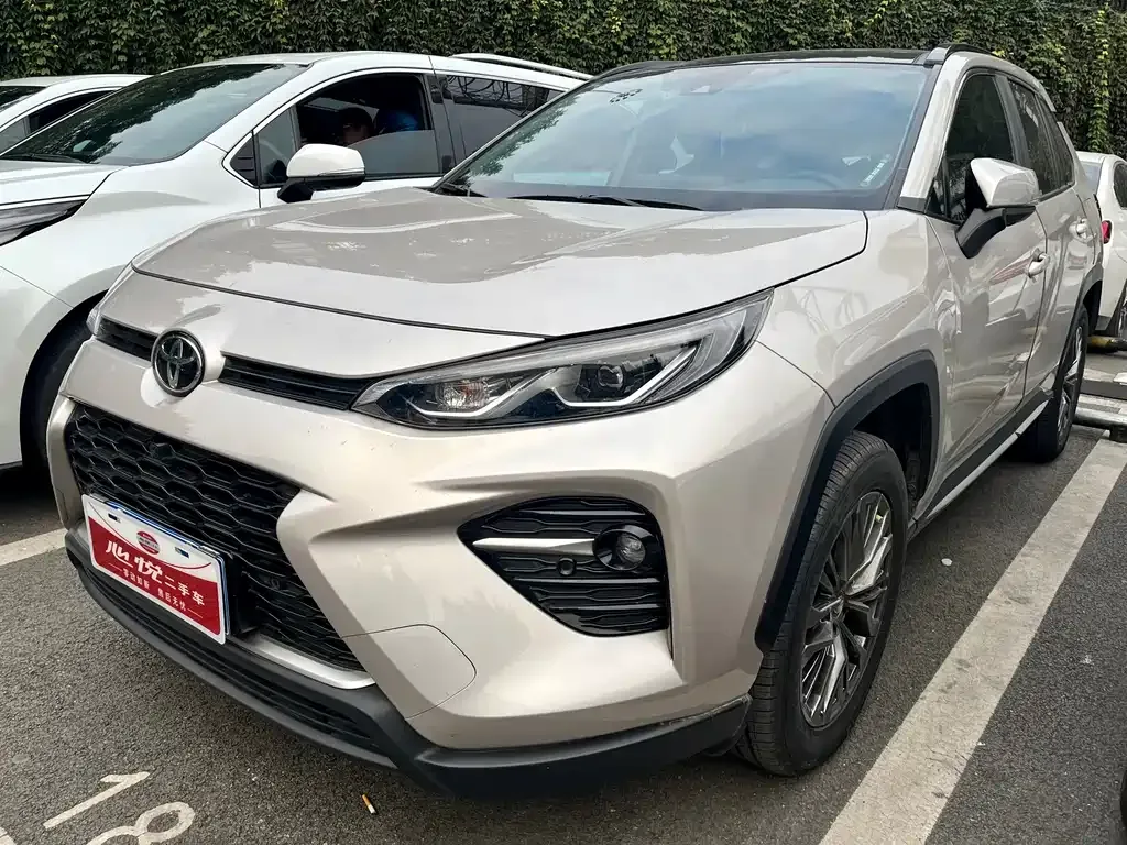 Toyota Wildlander — фото 1