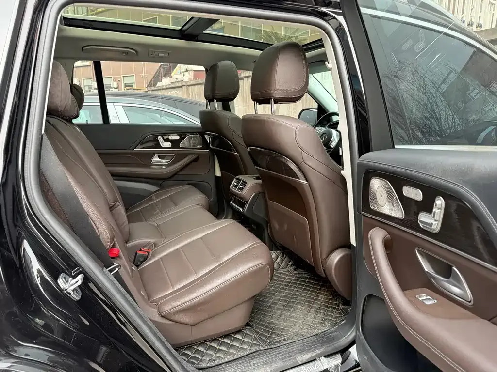 Mercedes-Benz GLS — фото 2