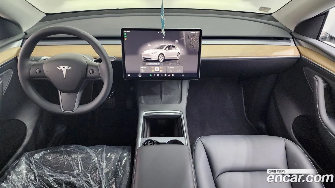 Tesla Model Y — фото 9