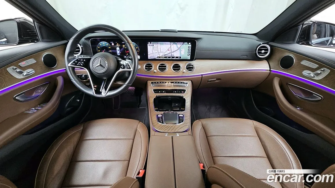 Mercedes-Benz E-Class — фото 10
