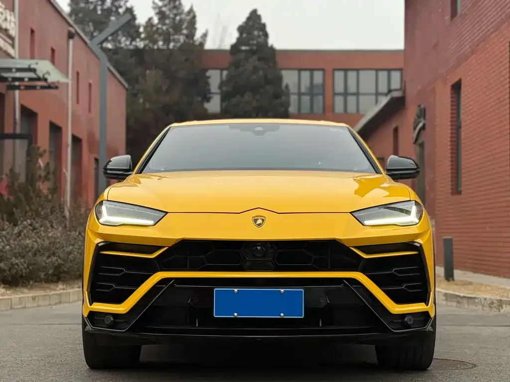 Lamborghini Urus — фото 7